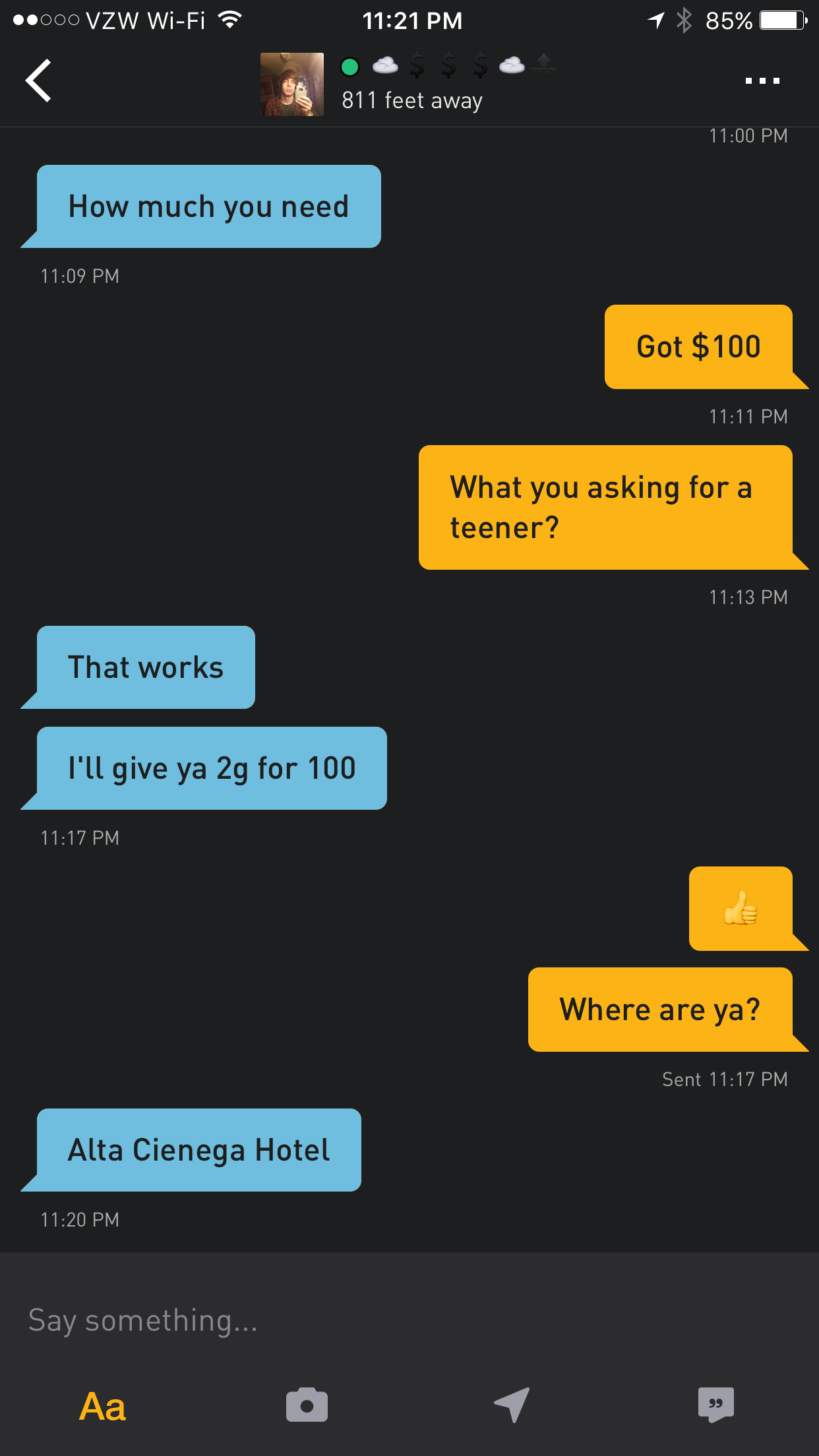 Screenshot of WEHOville negotiating a meth purchase with a local dealer on Grindr...
