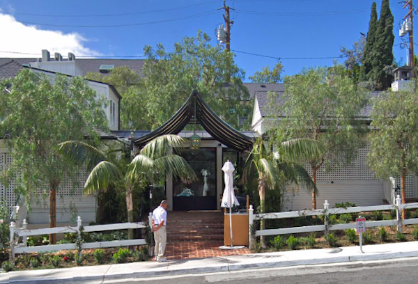 Neighbors Gather Outside the San Vicente Bungalows to Welcome Michelle