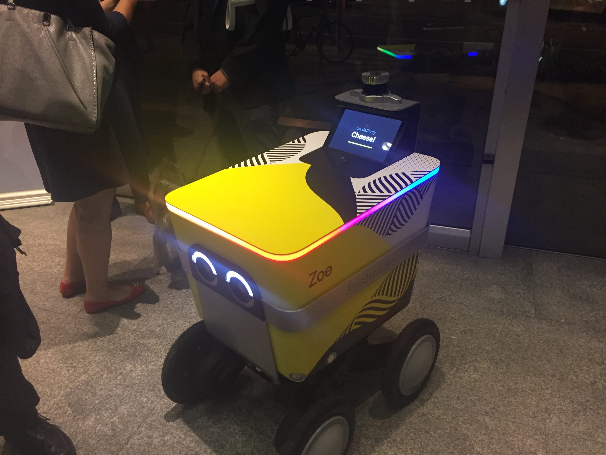 zoe delivery robot